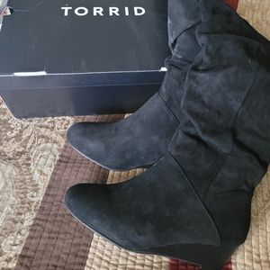 Size 10 Torrid Ruched Wedge Over The Knee Boots - Faux Suede Black